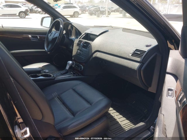 2009 Mercedes-BENZ C 300 — миниатюра 5