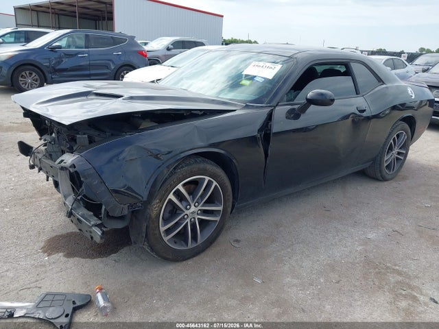 2019 DODGE CHALLENGER SXT AWD 2