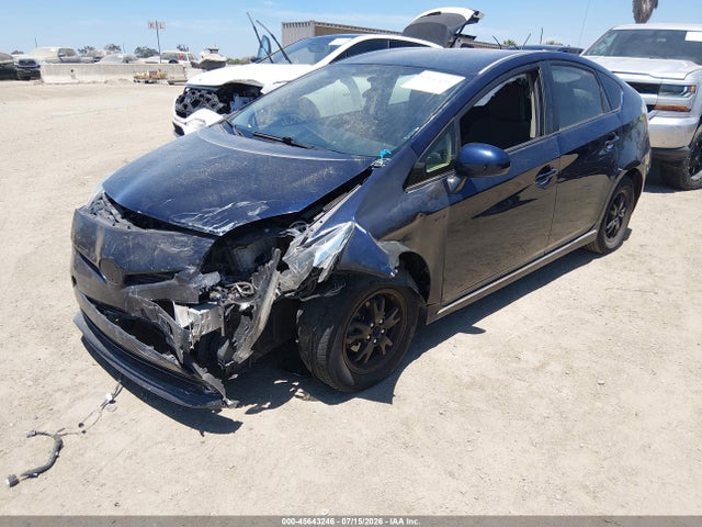 2014 Toyota PRIUS TWO — фото 2