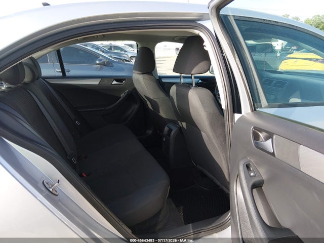صورة 8 لـ 2015 Volkswagen JETTA 1.8T SE