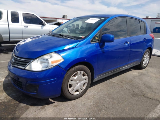 2010 Nissan VERSA 1.8S — фото 2