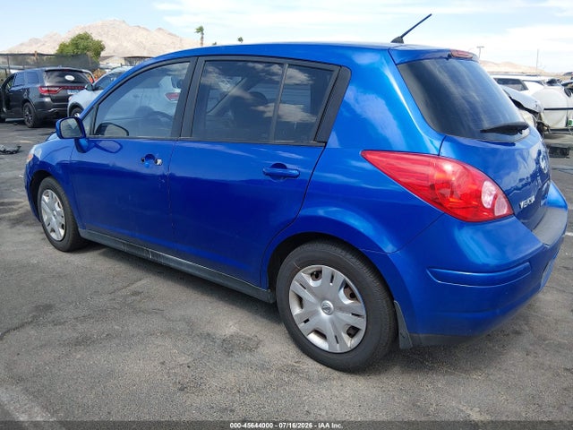 2010 Nissan VERSA 1.8S — фото 3