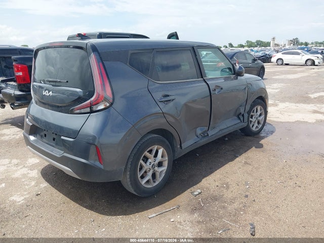 2023 KIA SOUL LX 4