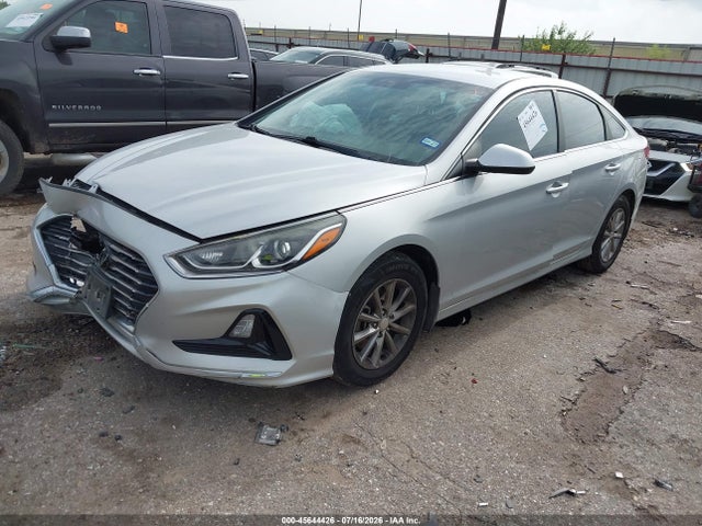 2019 Hyundai SONATA SE photo 2