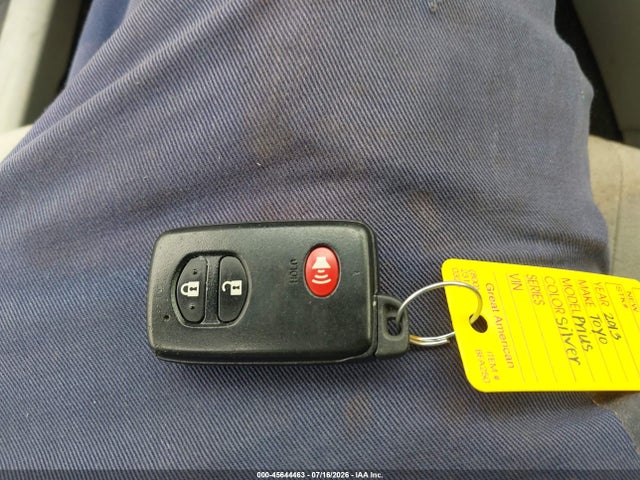 2013 Toyota PRIUS TWO — миниатюра 11