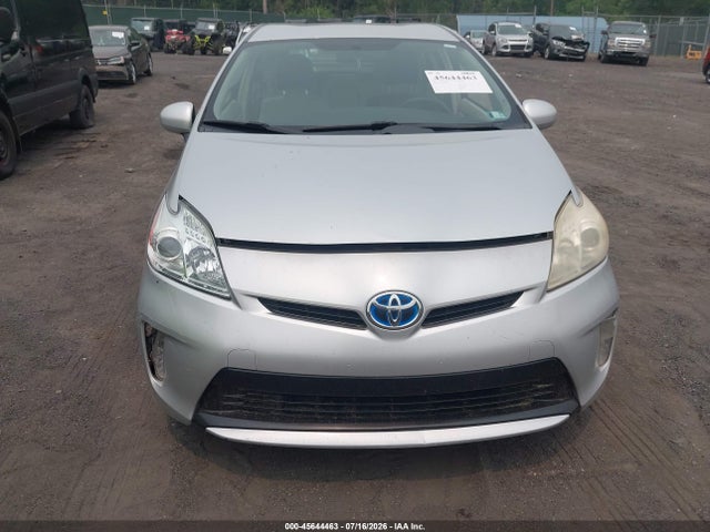 2013 Toyota PRIUS TWO — миниатюра 18