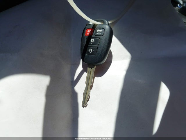 2014 Toyota COROLLA LE PLUS — миниатюра 11