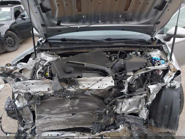 2019 TOYOTA CAMRY SE 10