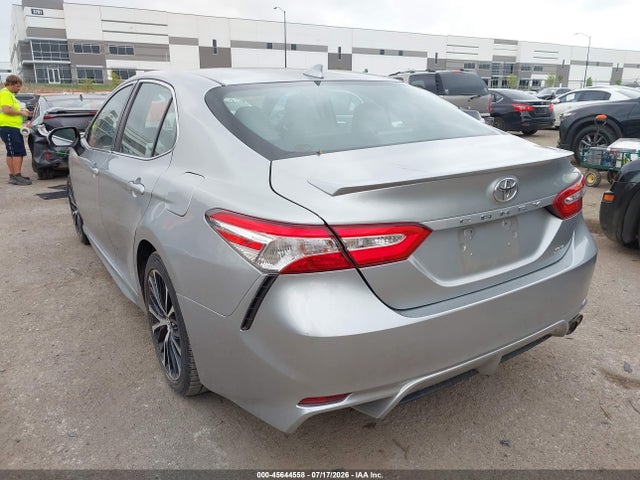 2019 TOYOTA CAMRY SE 3