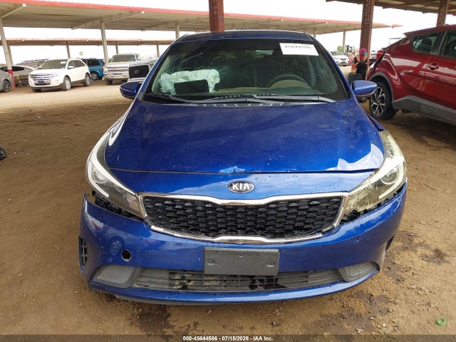 صورة 6 لـ 2017 KIA FORTE LX