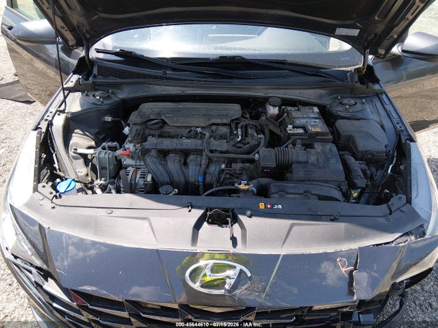 2021 HYUNDAI ELANTRA SE 10