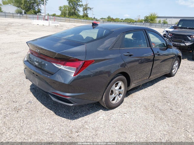 2021 HYUNDAI ELANTRA SE 4