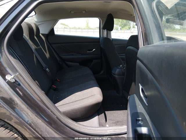 2021 HYUNDAI ELANTRA SE 8