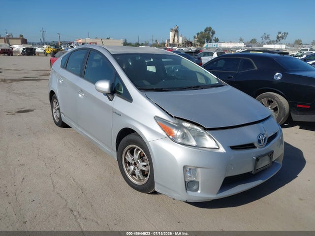 2010 Toyota PRIUS II — фото 1
