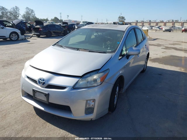 2010 Toyota PRIUS II — фото 2