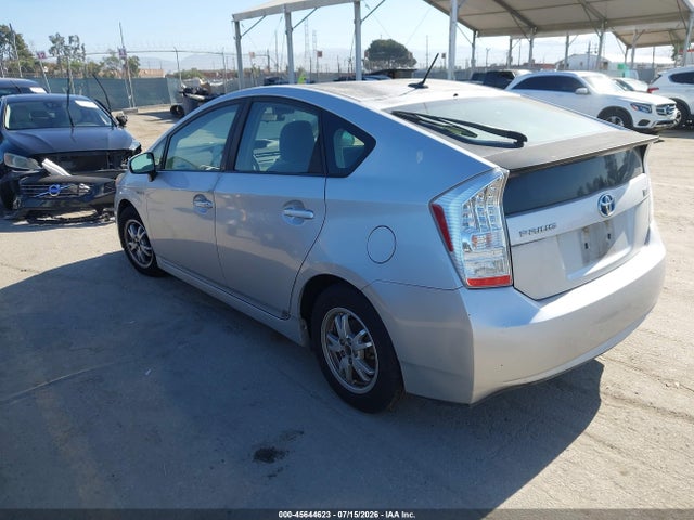 2010 Toyota PRIUS II — фото 3
