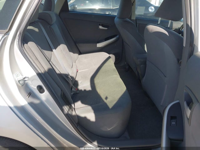 2010 Toyota PRIUS II — фото 8