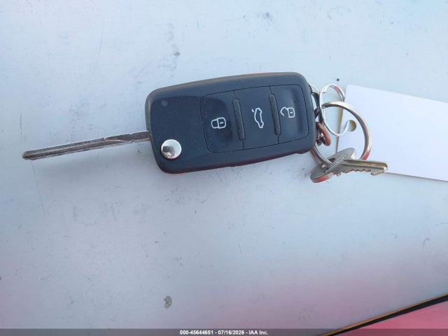 صورة مصغرة 11 لـ 2013 Volkswagen BEETLE 2.5L