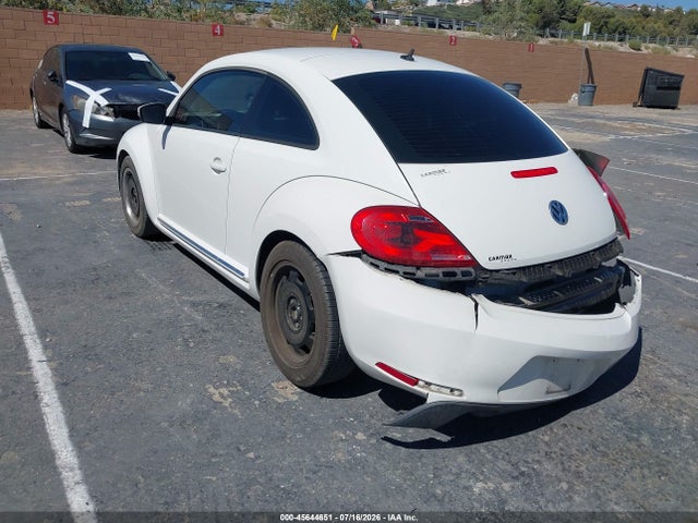 2013 Volkswagen BEETLE 2.5L photo 3
