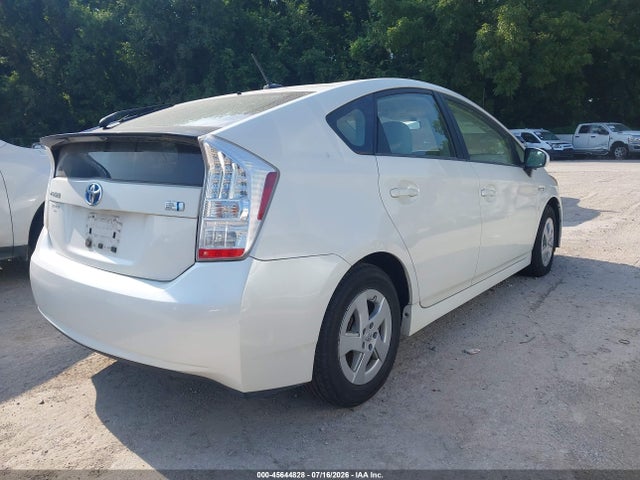 2010 Toyota PRIUS II — фото 4
