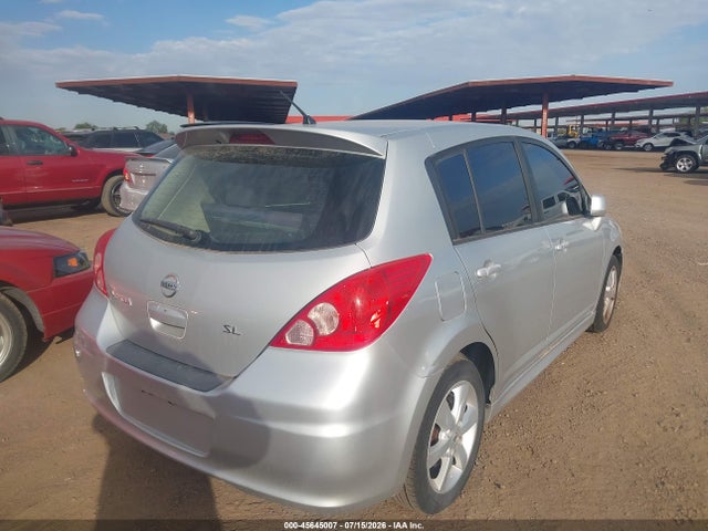 2012 Nissan VERSA 1.8 SL — фото 4