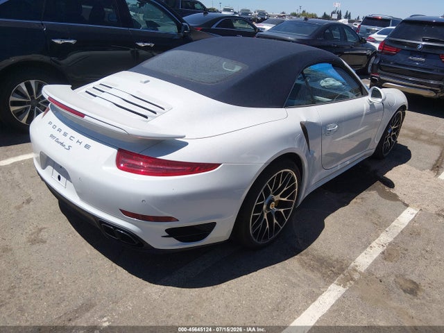 صورة 4 لـ 2015 Porsche 911 TURBO