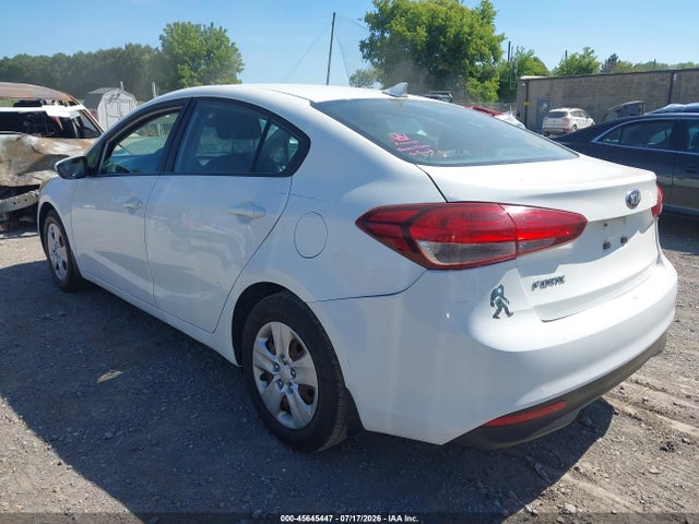صورة 3 لـ 2017 KIA FORTE LX