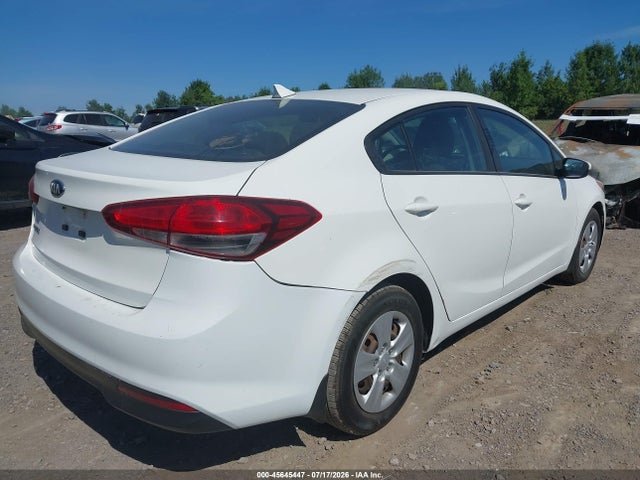 صورة 4 لـ 2017 KIA FORTE LX