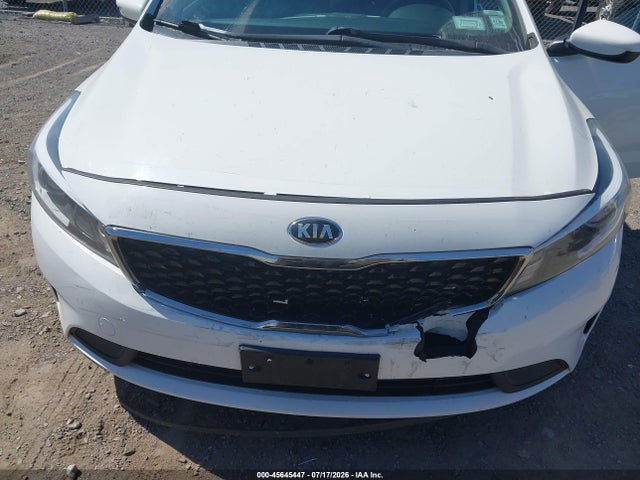 صورة 6 لـ 2017 KIA FORTE LX