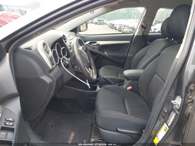 صورة 5 لـ 2011 Toyota MATRIX