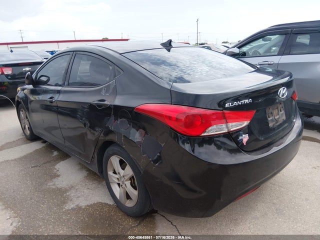 صورة 3 لـ 2013 Hyundai ELANTRA GLS