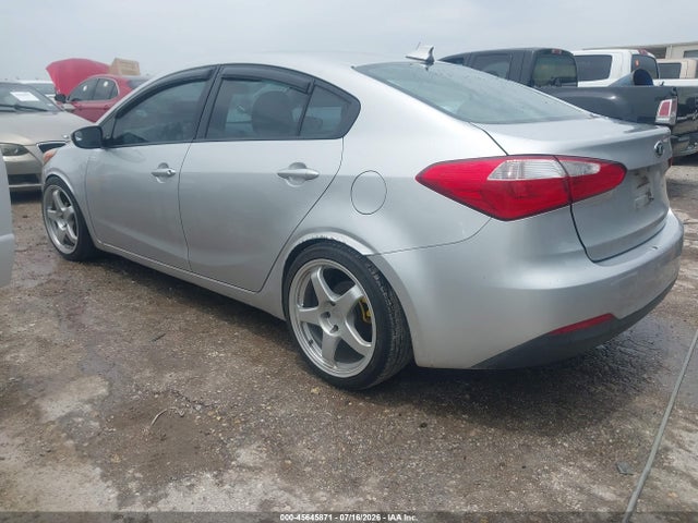 2015 KIA FORTE LX — фото 3