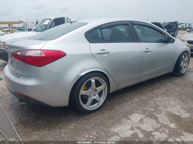 2015 KIA FORTE LX — фото 4
