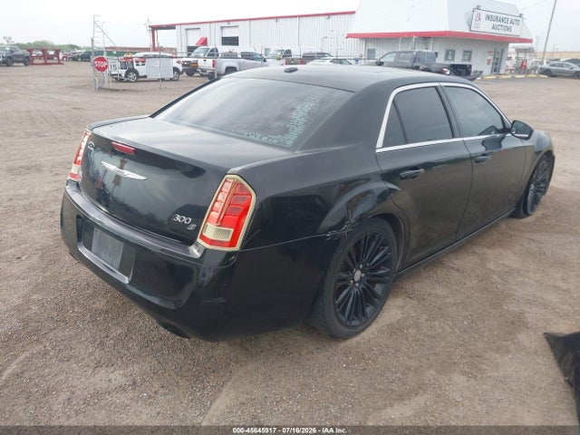 صورة 4 لـ 2012 Chrysler 300 S V6