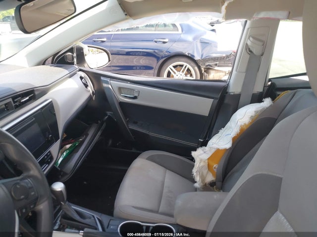 2018 Toyota COROLLA LE photo 5