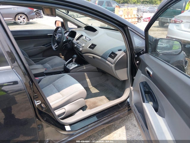 2010 Honda CIVIC LX — фото 5