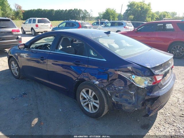 2013 Hyundai SONATA GLS 照片 3