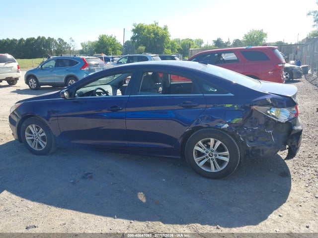 2013 Hyundai SONATA GLS 照片 6