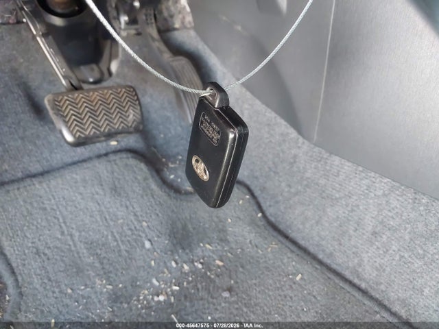 صورة مصغرة 11 لـ 2011 Toyota PRIUS FOUR
