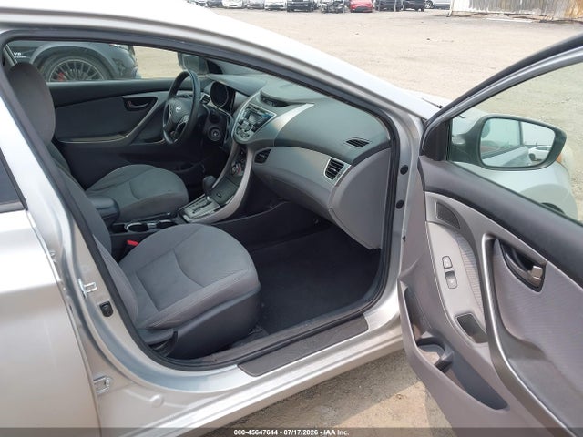 2013 Hyundai ELANTRA GLS 照片 5