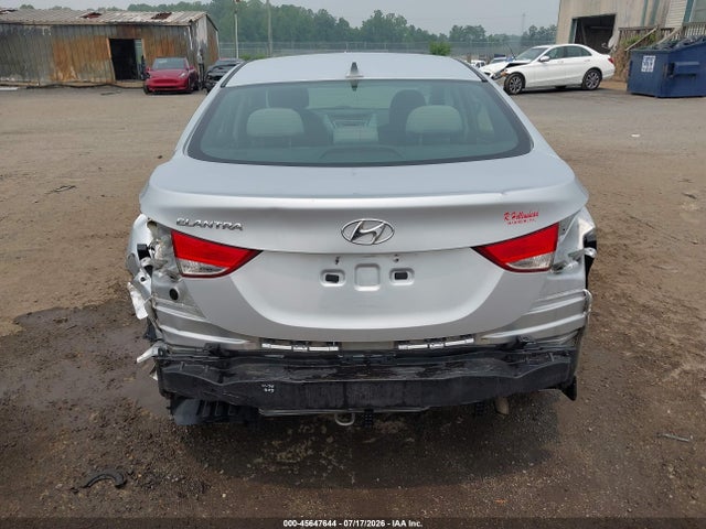 2013 Hyundai ELANTRA GLS 照片 6