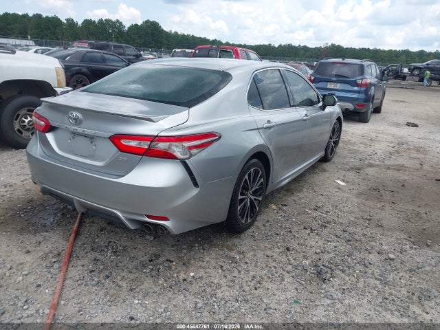 2018 Toyota CAMRY SE — фото 4