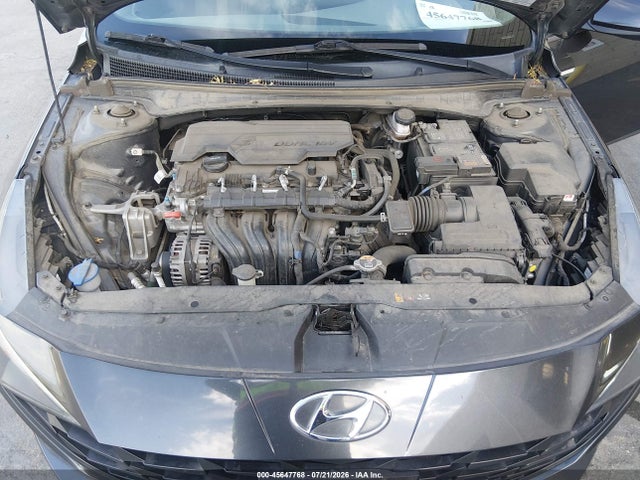صورة 10 لـ 2021 Hyundai ELANTRA SE