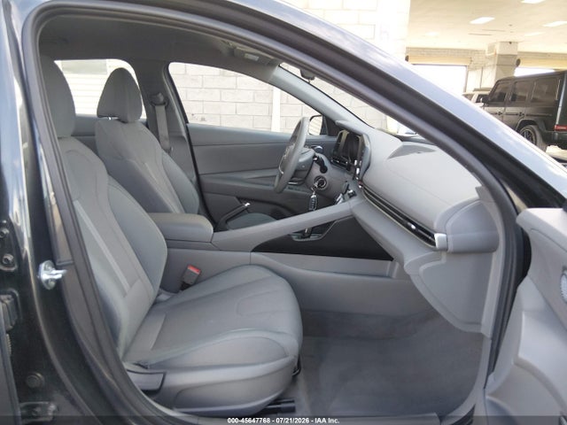 صورة 5 لـ 2021 Hyundai ELANTRA SE