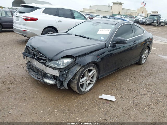 صورة 2 لـ 2015 Mercedes-BENZ C 250