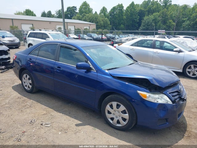 2010 TOYOTA CAMRY 