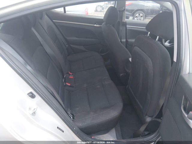 صورة 8 لـ 2019 Hyundai ELANTRA SE