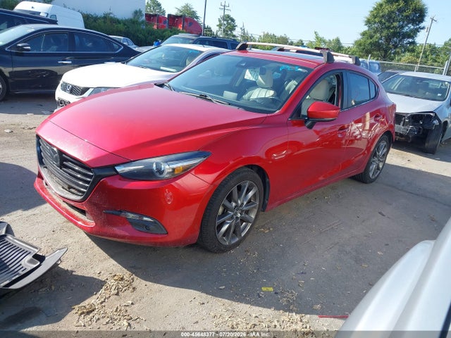 صورة 2 لـ 2018 Mazda MAZDA3 GRAND TOURING
