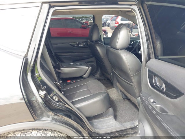 2019 NISSAN ROGUE SL 8