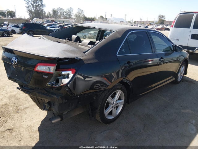 صورة 4 لـ 2014 Toyota CAMRY SE